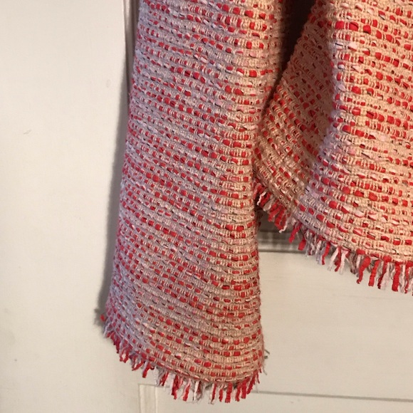 Women's Tweed Jacket in Pink and Cream Tailored Transition
Size 8 - Picture 6 of 10